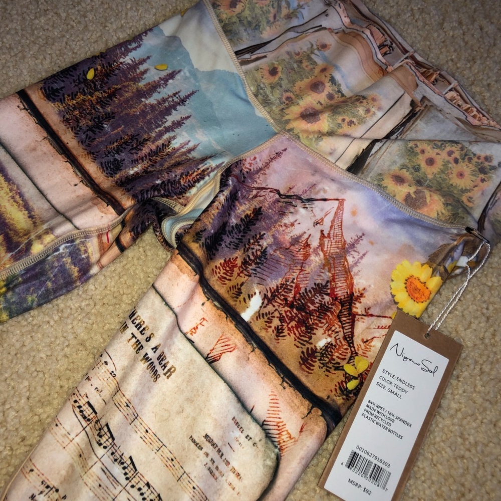 Niyama Sol Leggings Brand New Size S